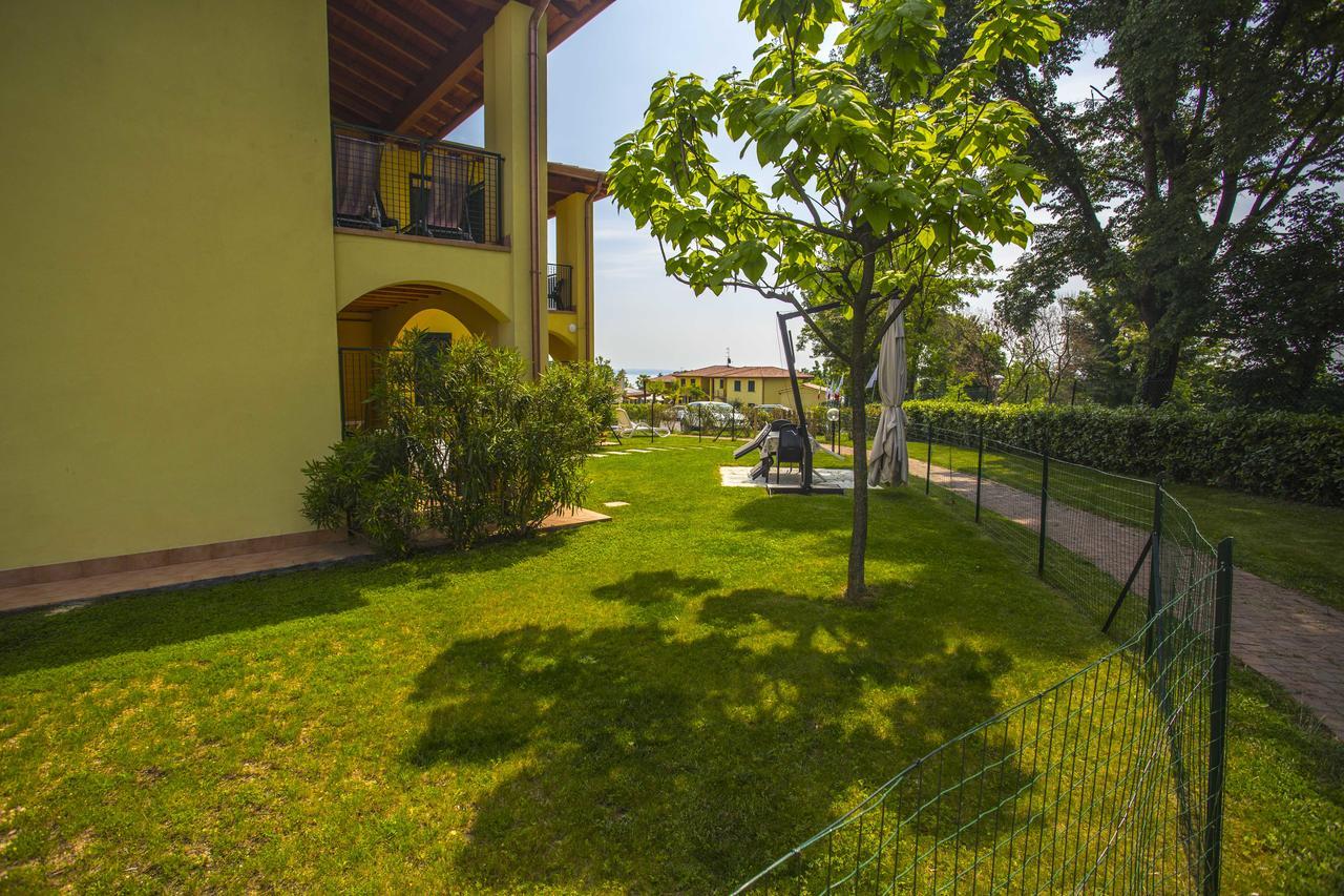 Residence Karina Moniga del Garda Экстерьер фото