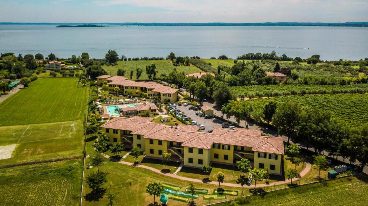 Residence Karina Moniga del Garda Экстерьер фото