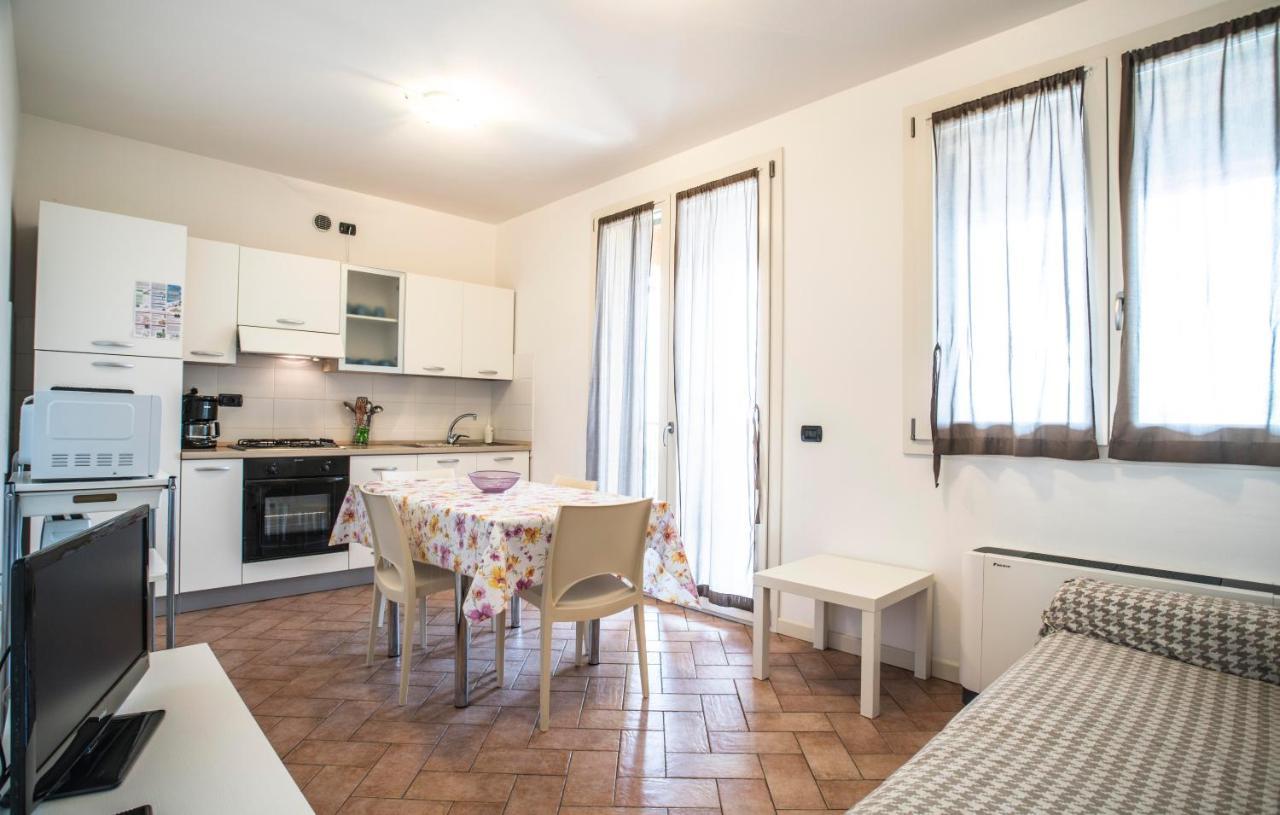 Residence Karina Moniga del Garda Экстерьер фото